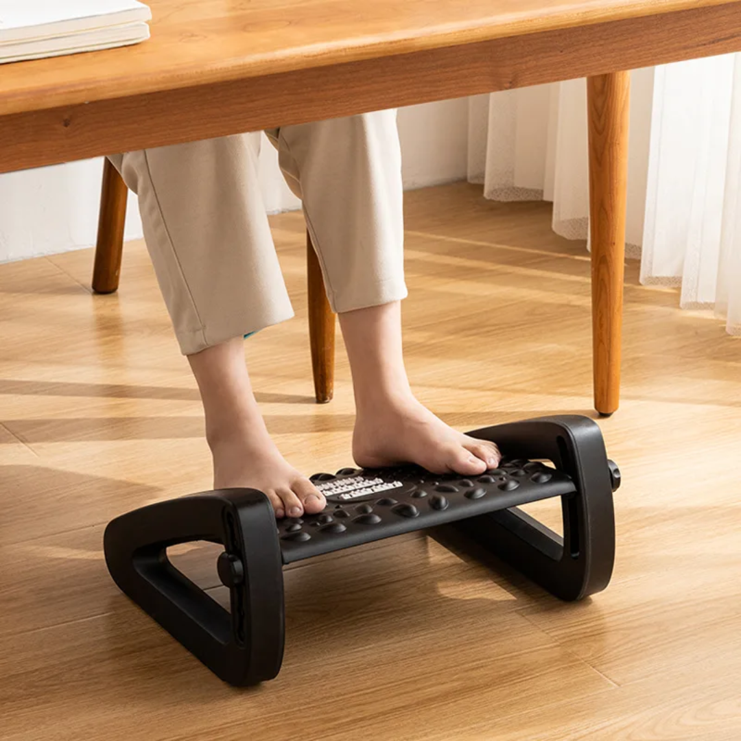 Ergonomic Adjustable Foot
Rest