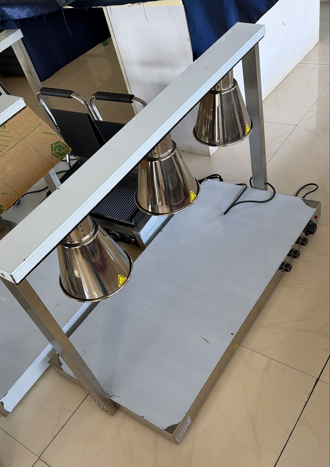 Triple Lamp Commercial Electric Food Warmer Station