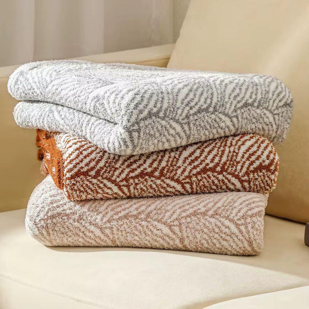 Leaf Pattern Microfiber Throw Blanket