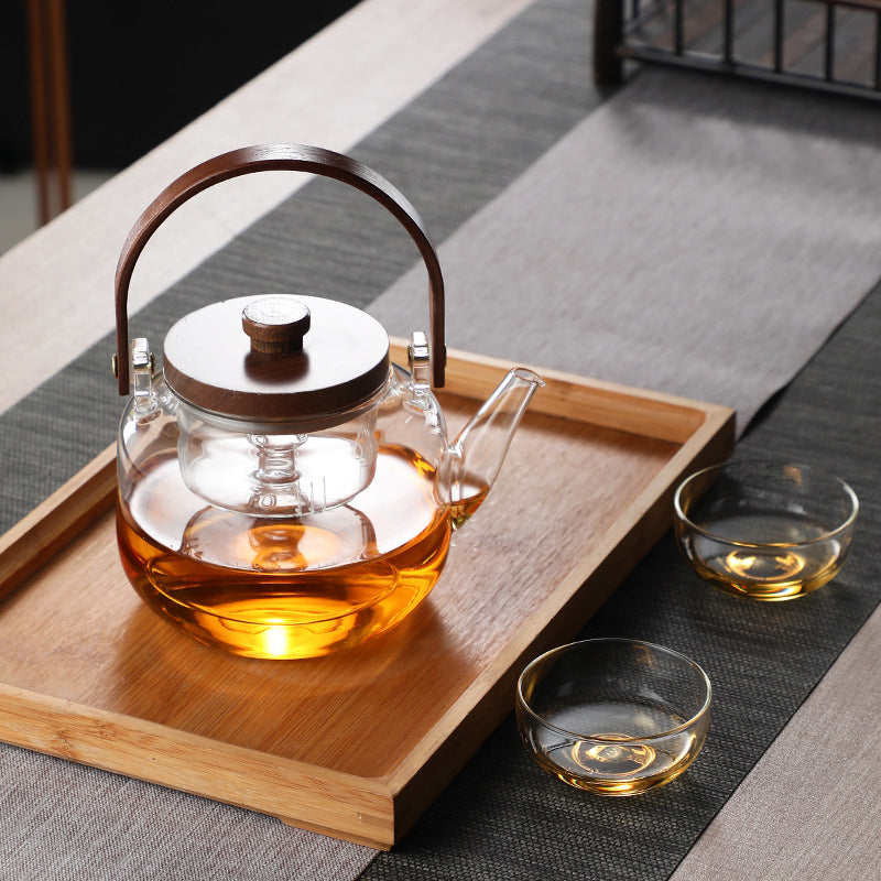 High borosilicate glass infuser kettle 1350ml for brewing tea with clear heat resistant design