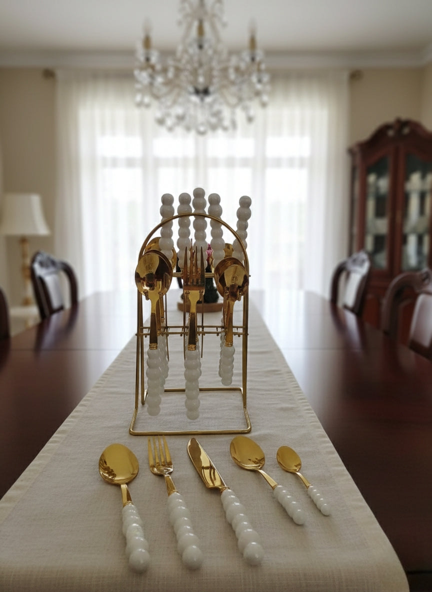24-Piece Cutlery Set With Stand
