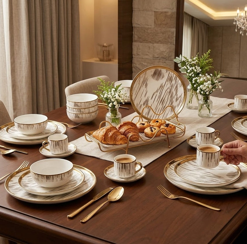 32 Piece Dinner Set