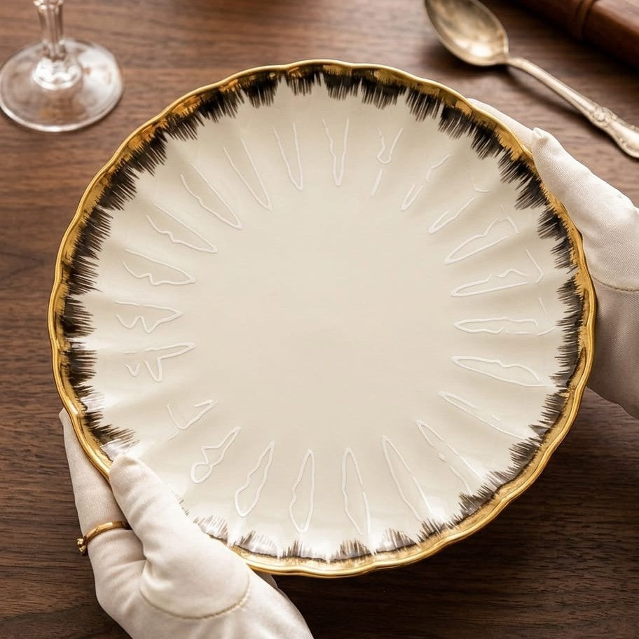 Ceramic Shell Dinner Plate with Gold Details 10 Inch