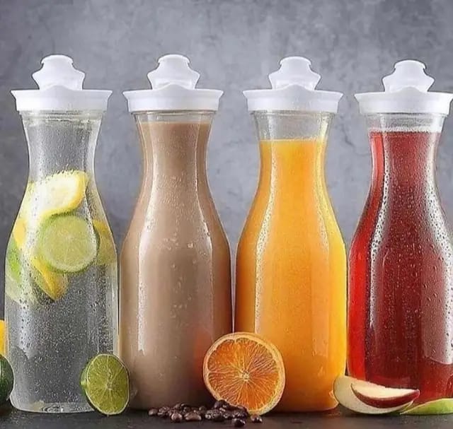 Clear 1000ml acrylic water and juice pitcher
