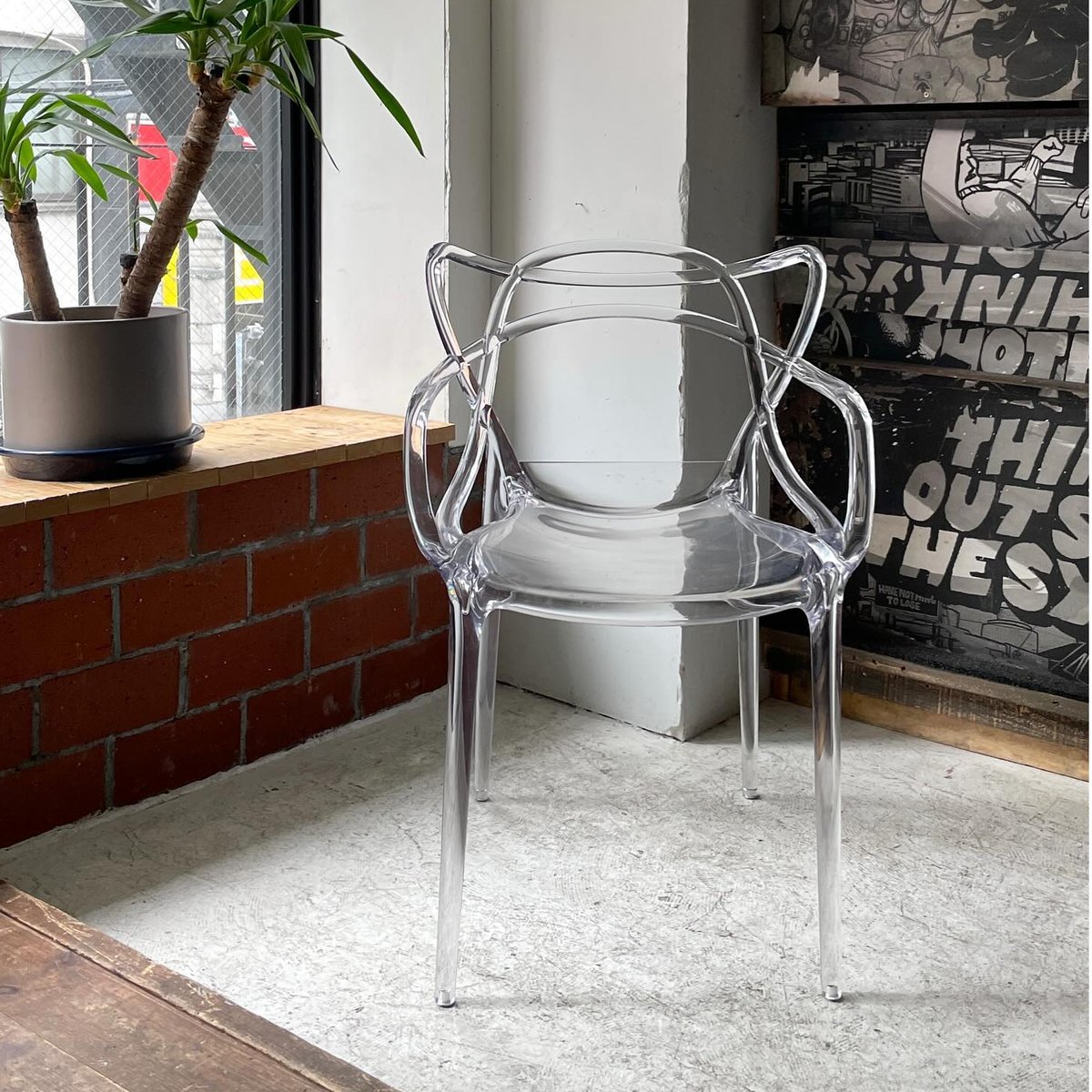 Transparent Clear Acrylic Dining Chair (82 × 54 × 59.5 cm | Seat Height: 46 cm)