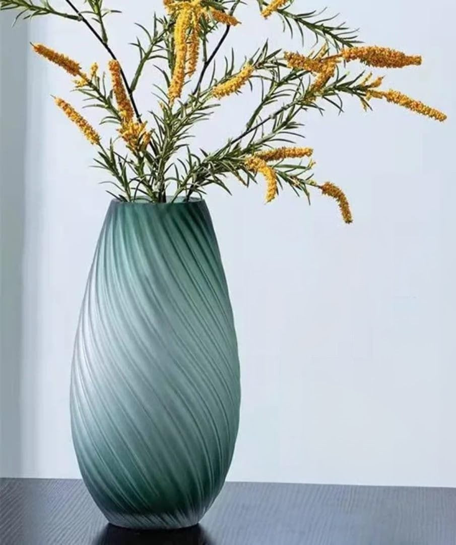 Green Nordic-style glass flower vase, 30 × 8.5 cm.