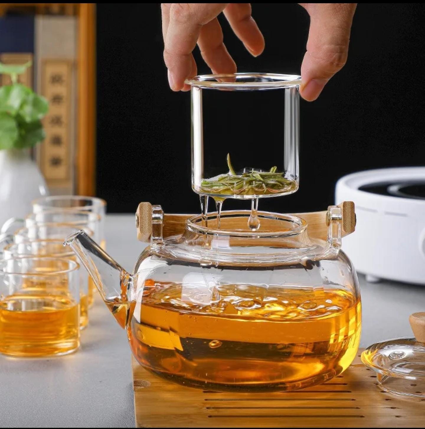 Borosilicate Glass Teapot – 1.4 Litres