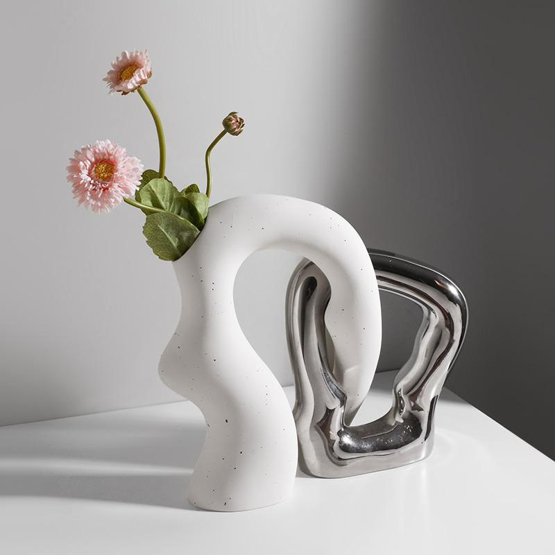 Interlocking ceramic decor