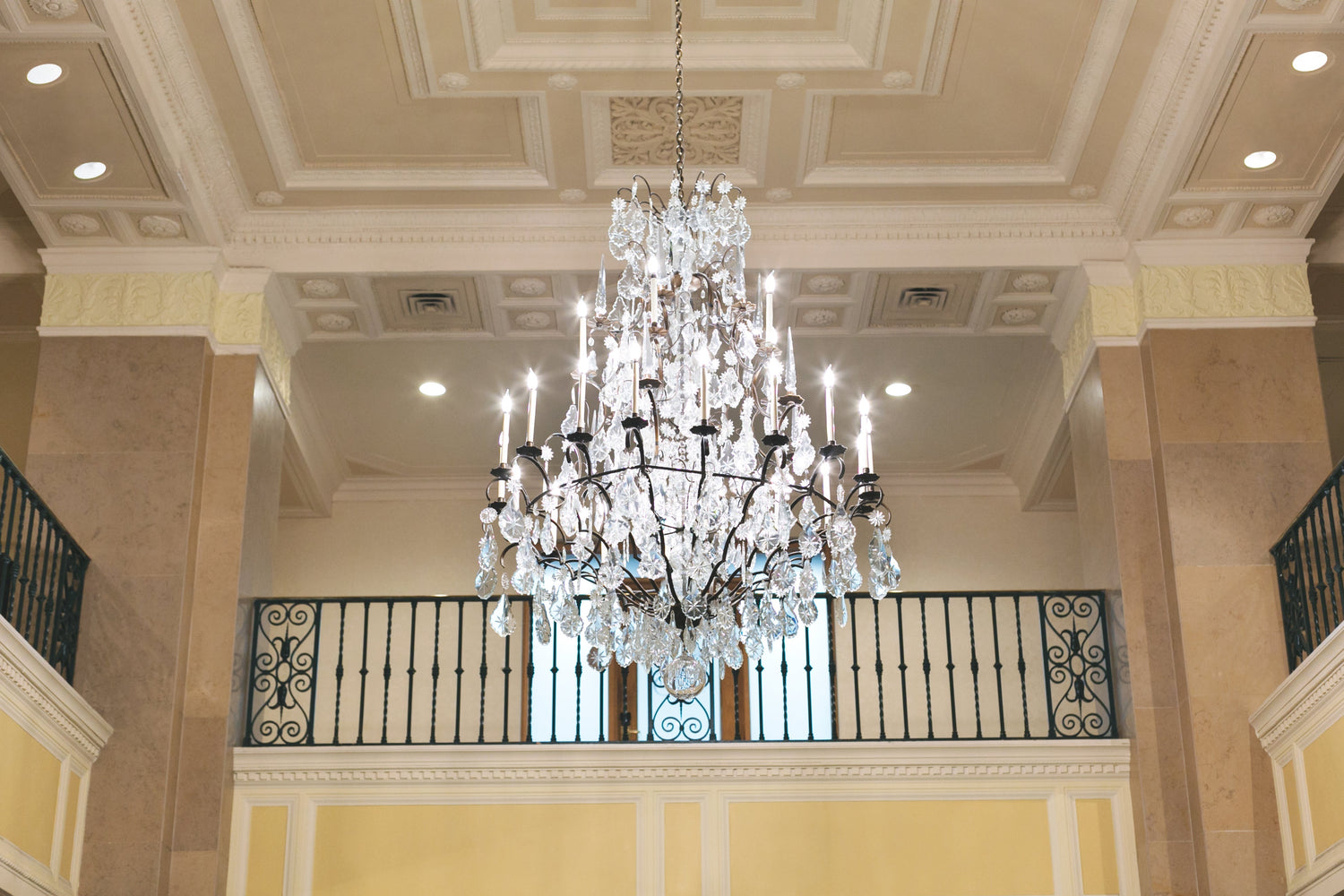 Lighting & Decor