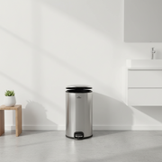 Gemelli Collections 12L round silver pedal dustbin measuring 242mm x 242mm x 441mm.