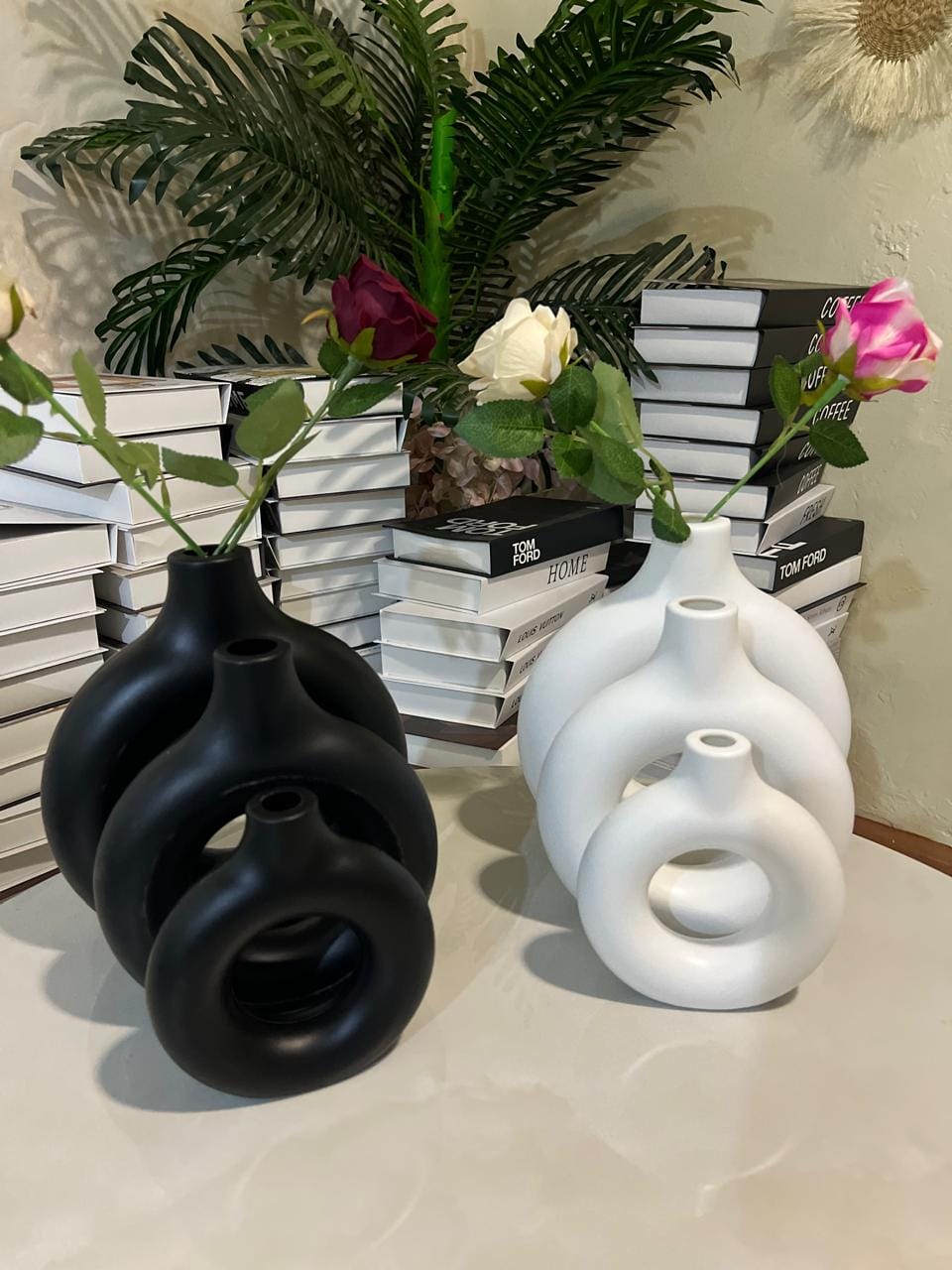 3 Piece Minimalist Plastic Decorative Vase Set