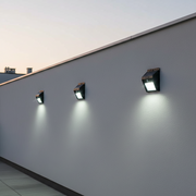Philips LED Solar Wall Light 300 Lumen BWS010