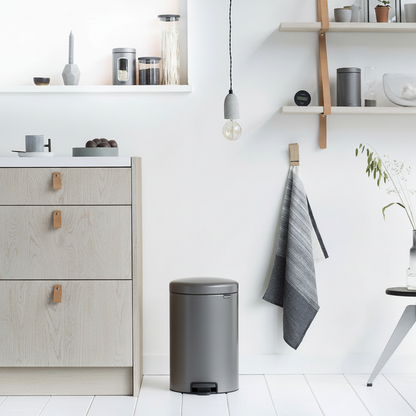 NewIcon Pedal Waste Bin –MIneral Concrete GREY