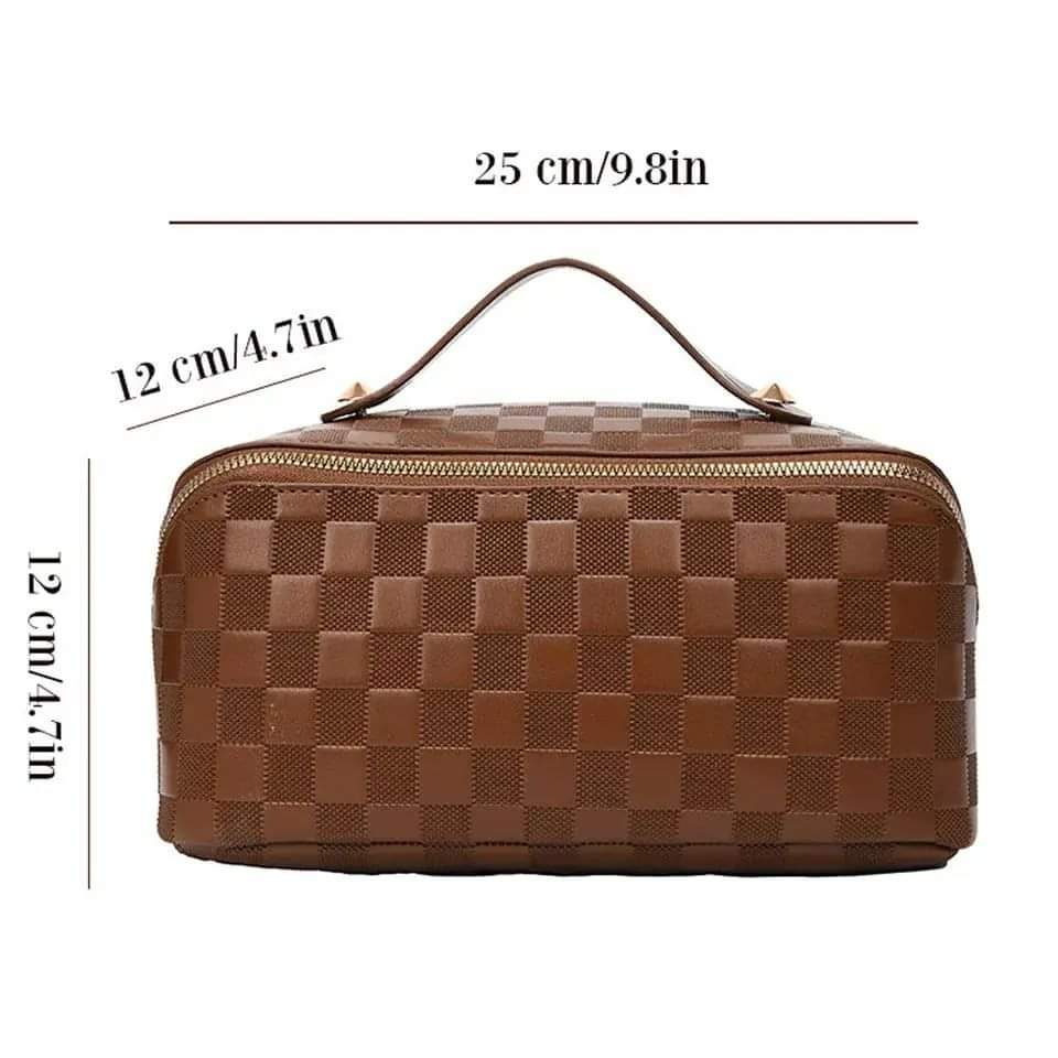 Cosmetics storage bag