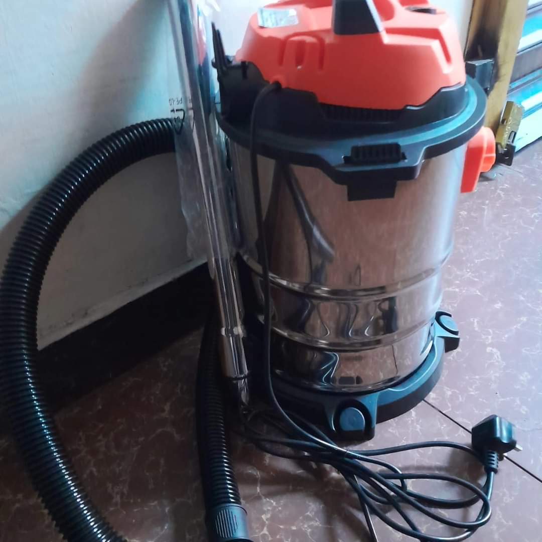 Wet and dry vacuum cleaner