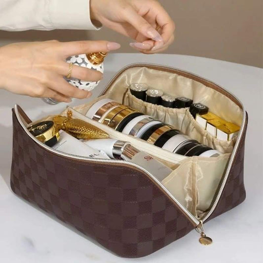 Cosmetics storage bag