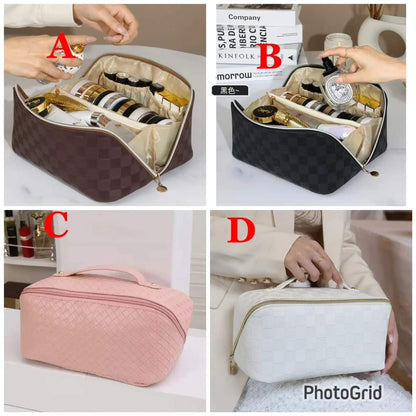 Cosmetics storage bag