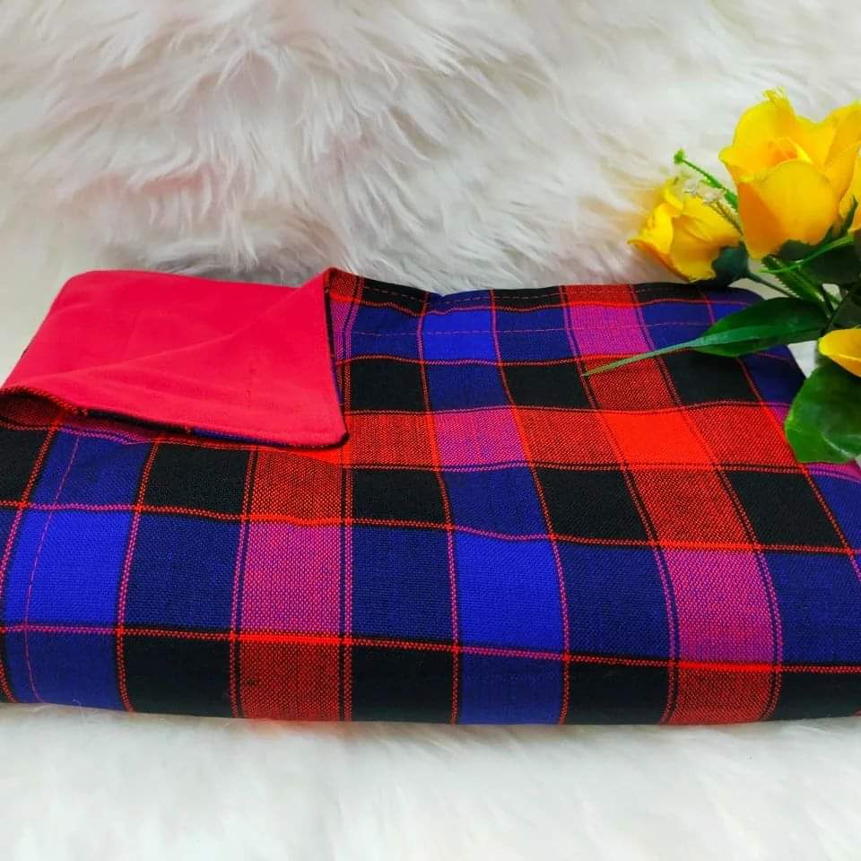 Maasai Fleece Blanket – 150 × 225 cm