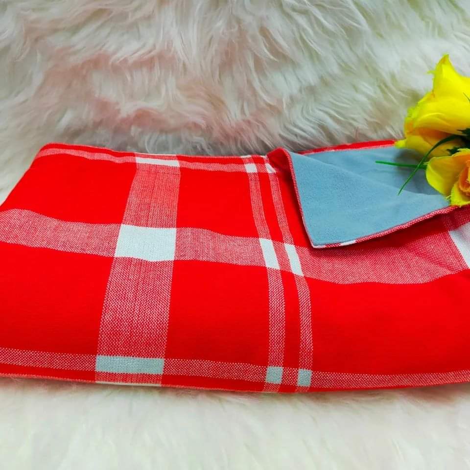 Maasai Fleece Blanket – 150 × 225 cm