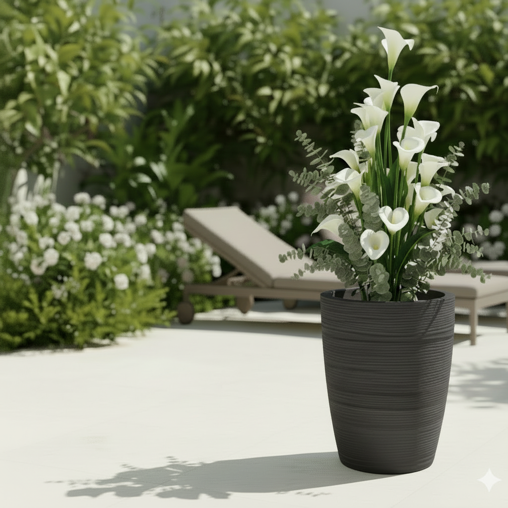 Round textured hard-plastic planter