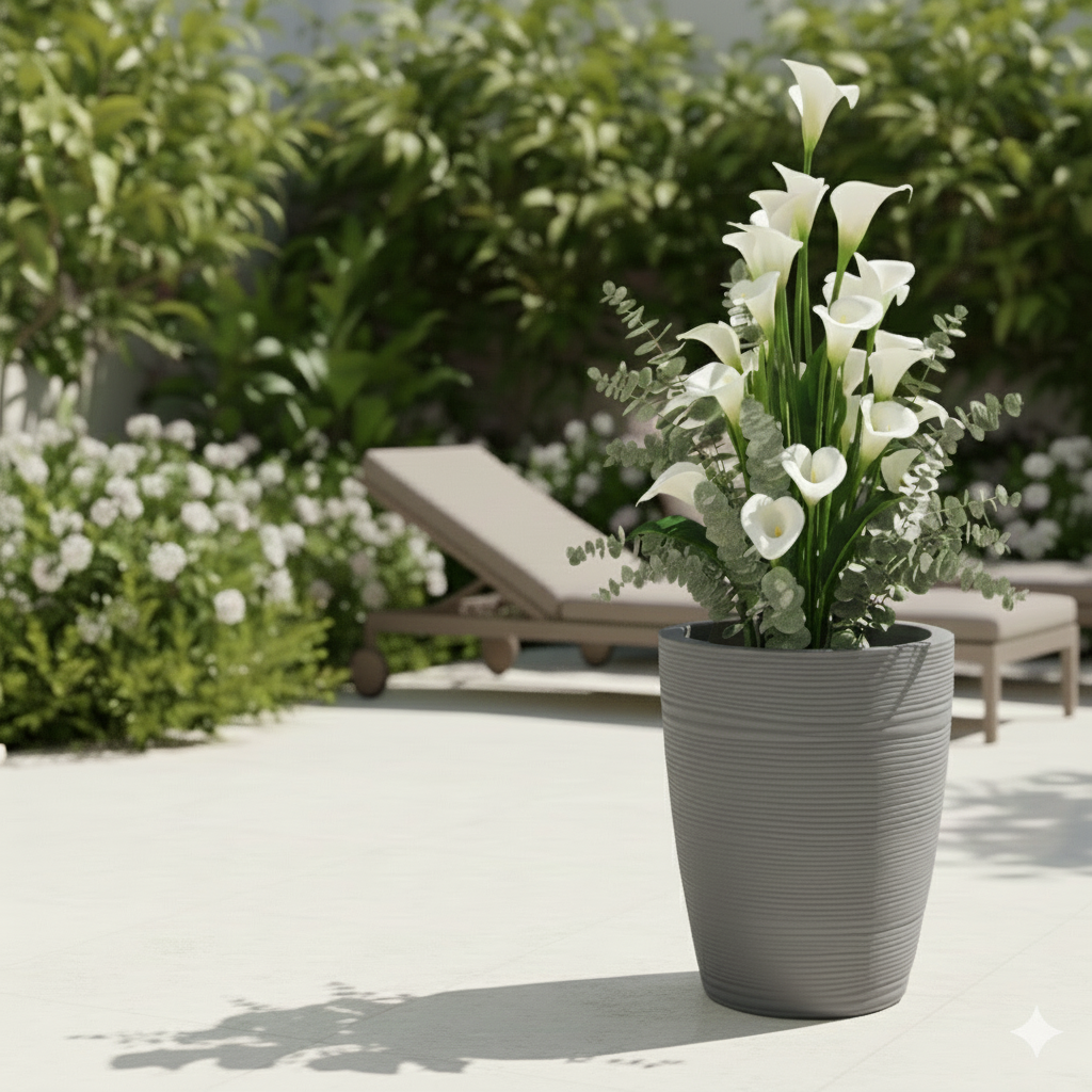Round textured hard-plastic planter