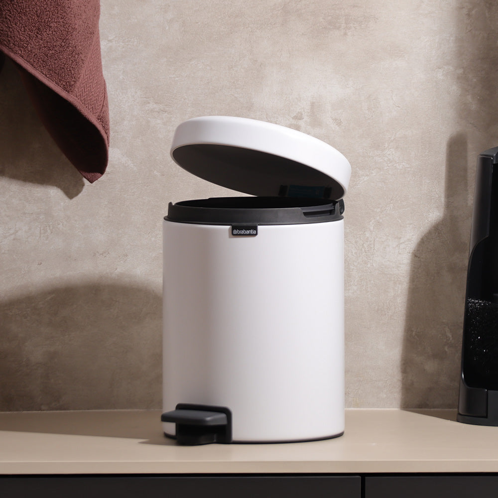 NewIcon Pedal Waste Bin –White