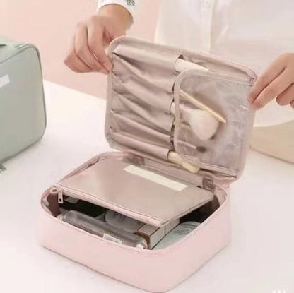 Cosmetic  bag