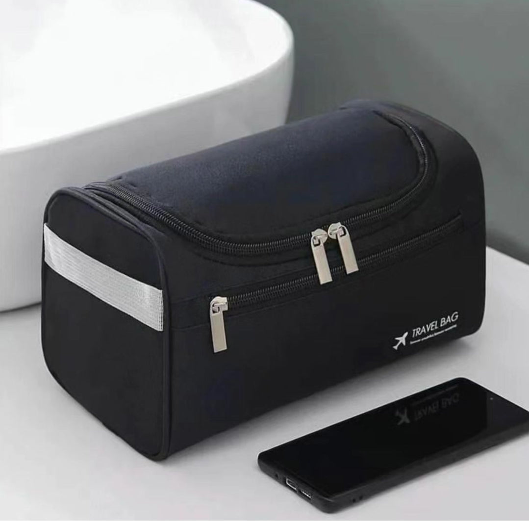 Travel cosmetic bag