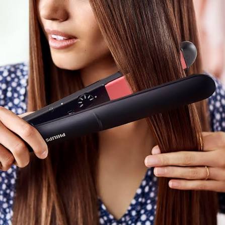 Dawood Lifestyle & Gadgets ke Philips StraightCare Essential ThermoProtect hair straightener with keratin infused plates 6 temperature settings 100mm long plates auto shut off feature and 30 second heat up time for smooth and efficient hair styling.