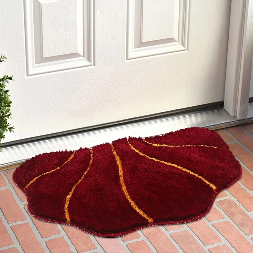 Shell-shaped 45×75cm absorbent non-slip microfiber floor mat for bathroom or doorway use