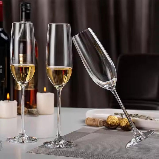 Set of six clear 170ml champagne glasses
