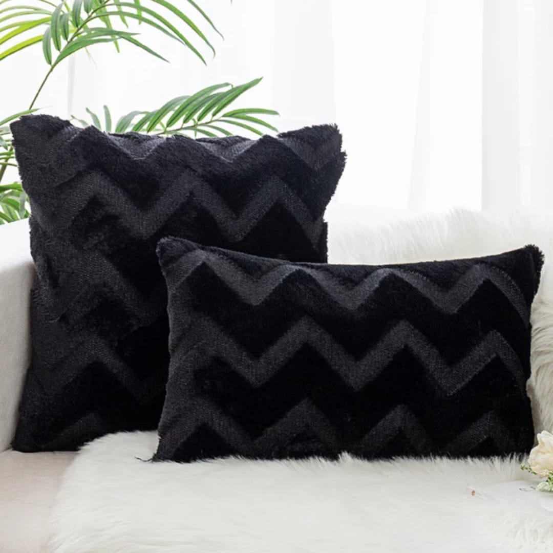 2Pcs Wave Pattern Plush Cushion Cover