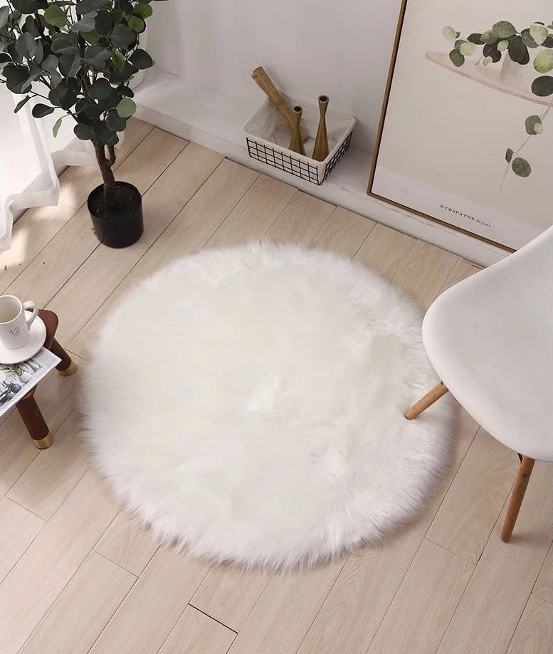 Shaggy White Faux Fur Fluffy Rug