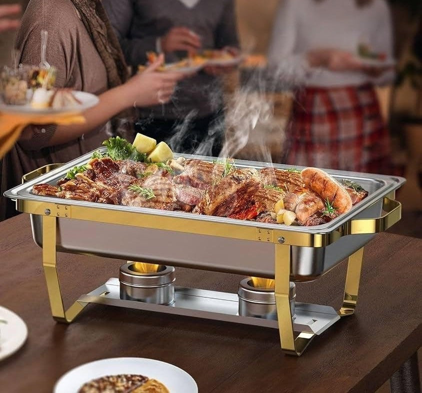 Eleven litre chafing dish with serving insert.