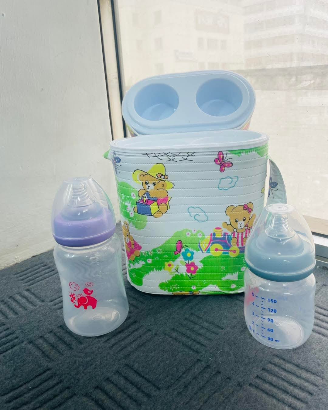 Bottle Warmer with Two Feeding Bottles
