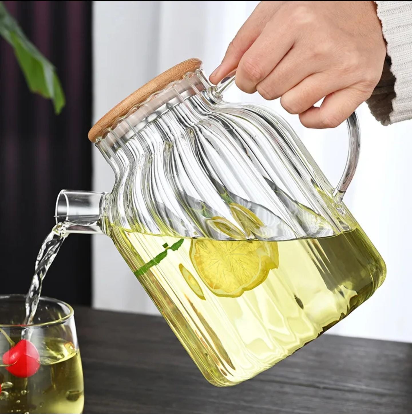 High Borosilicate Ribbed Glass Teapot
