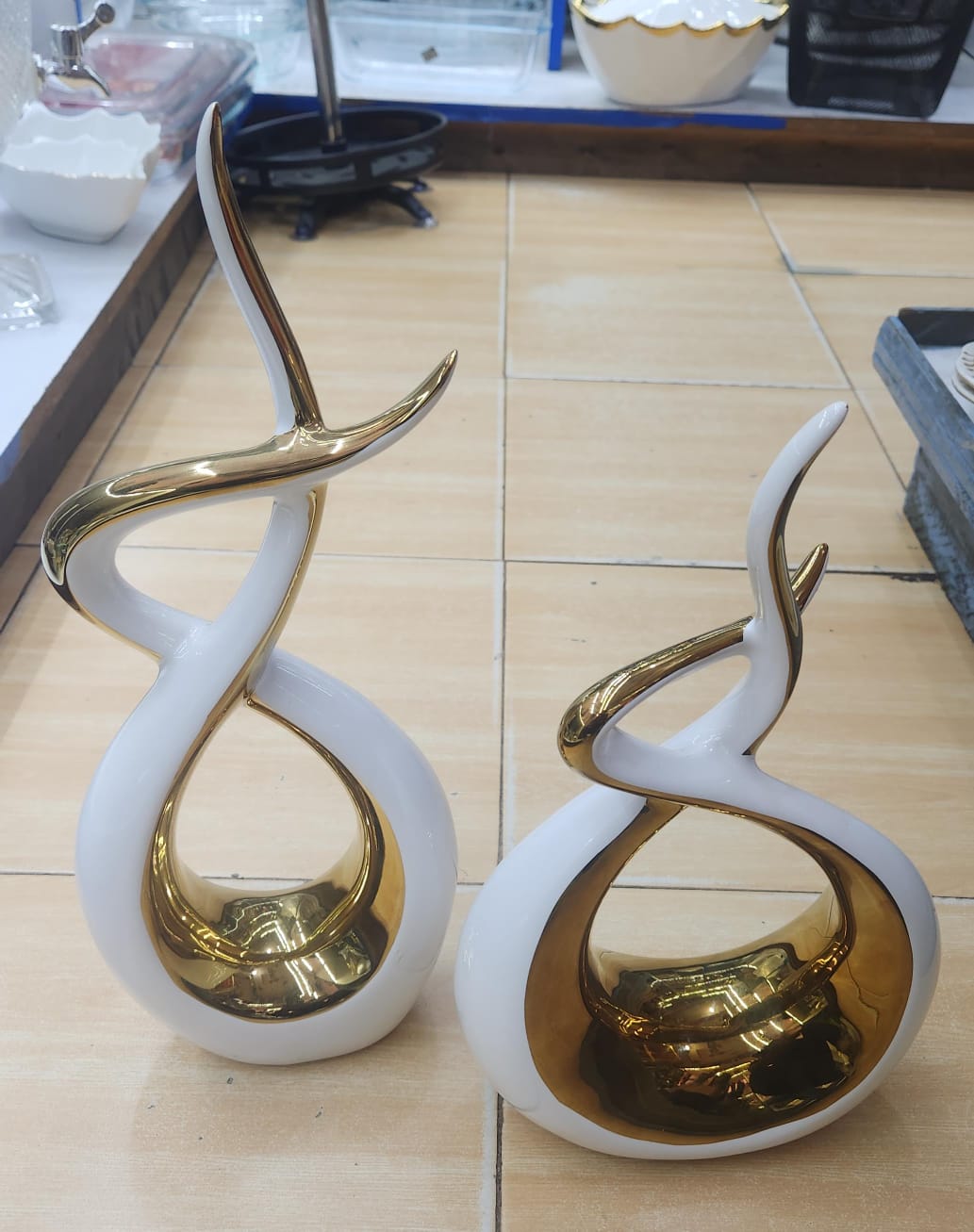 2 Piece Ceramic Decorative Ornaments