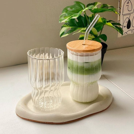 450ml Vertical borosilicate glass sippy cup with bamboo lid and straw.