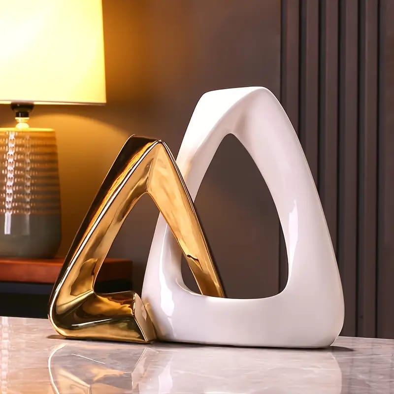 Creative interlocking ceramic décor piece for modern home styling