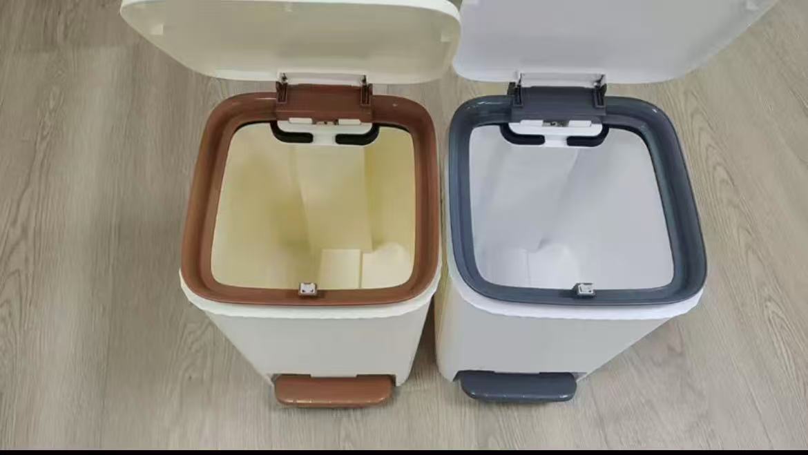 Foot Pedal Dustbin