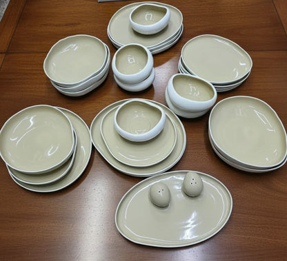 27Pc European Double Glaze Porcelain Dinner Set