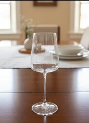 Elegant ribbed wine goblets with vertical stripes, long stem, set of 4, 530ml.