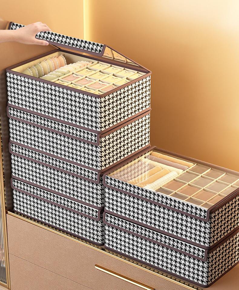 17 Grid Foldable Undergarment Organizer