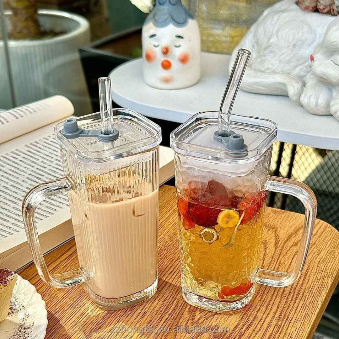 Borosilicate Glass Cup with Lid & Straw – 250ml