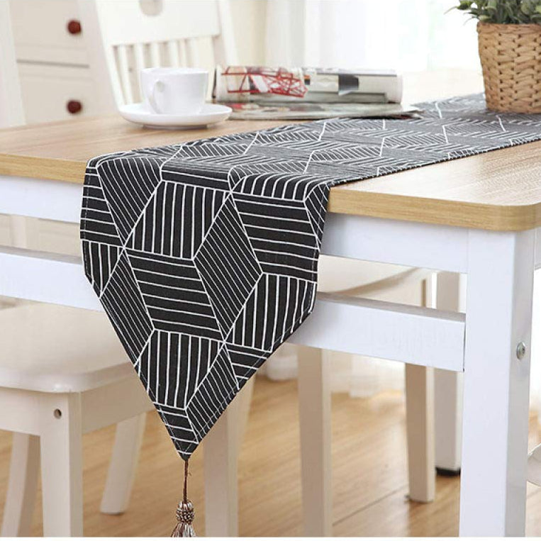 220cm linen table runner, elegant dining table decor accessory for home and events.