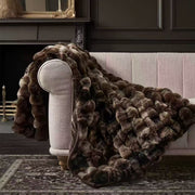 Luxury faux fur throw blanket measuring 200 × 230 cm for soft, warm, and elegant home décor.