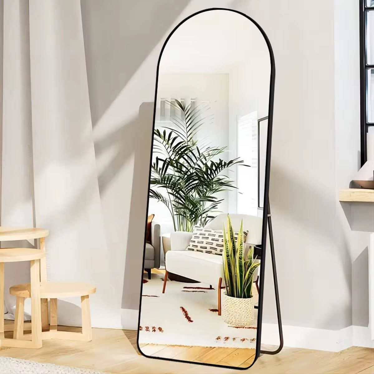 Rounded  Unbreakable Mirror