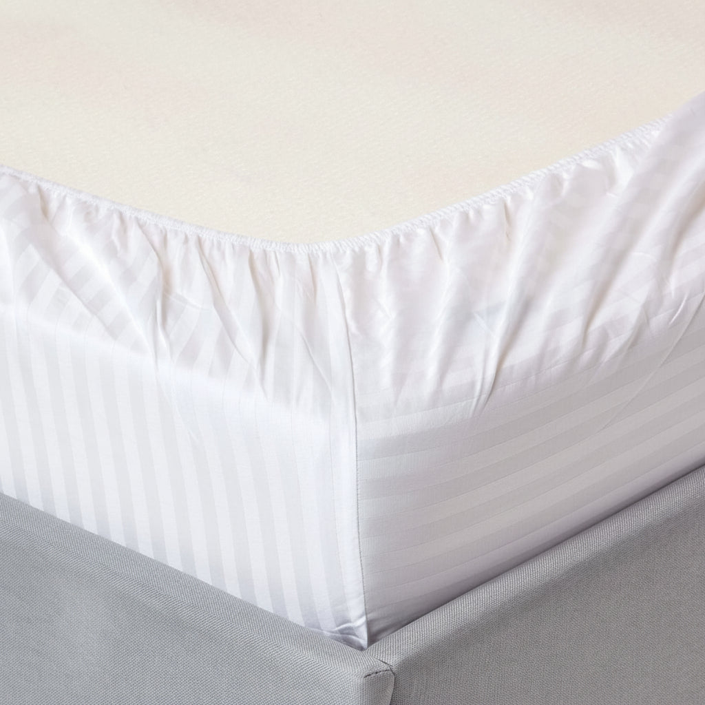 White striped cotton fitted bedsheet set with four pillowcases
