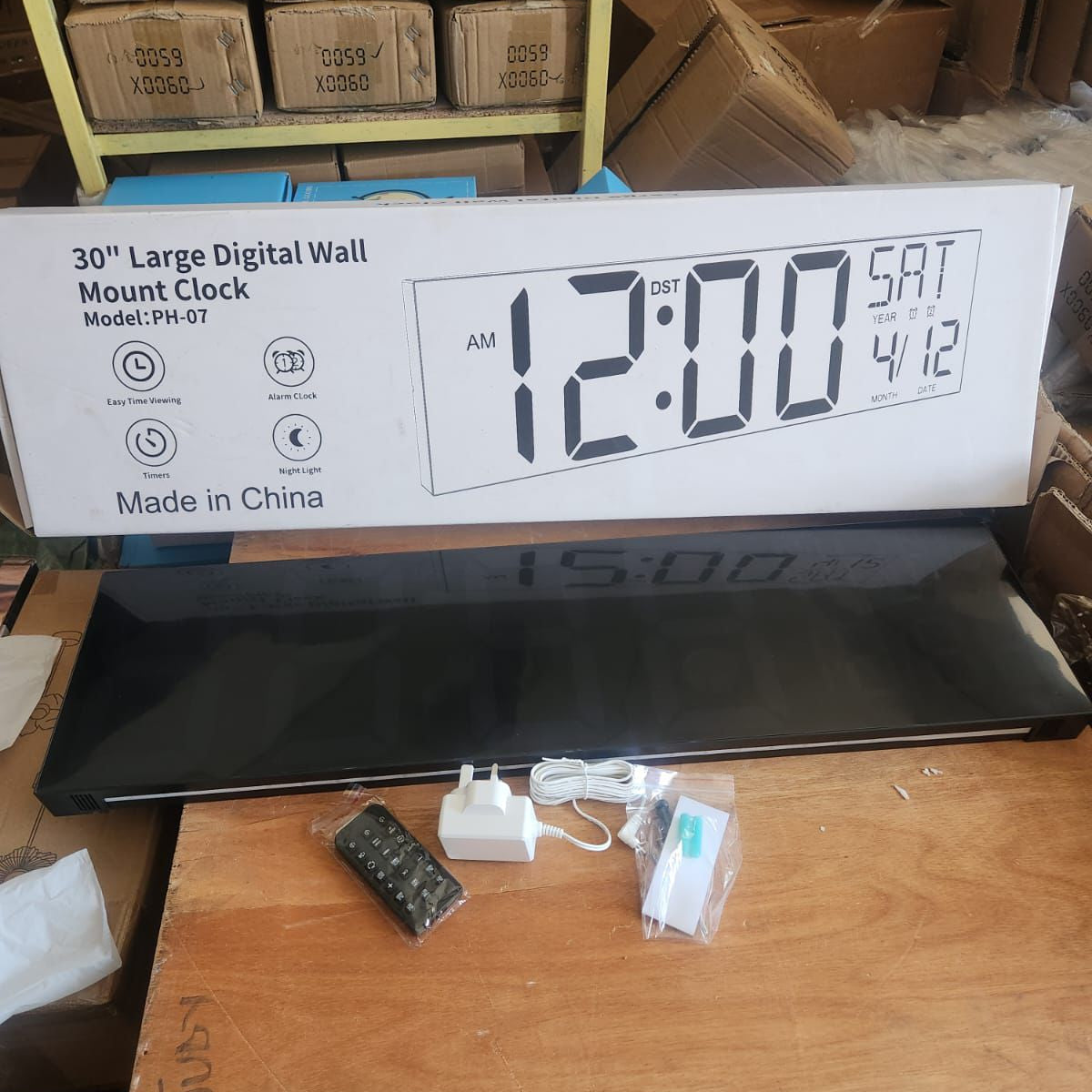 30-Inch LED Digital Alarm Clock-73.2× 20.1 cm