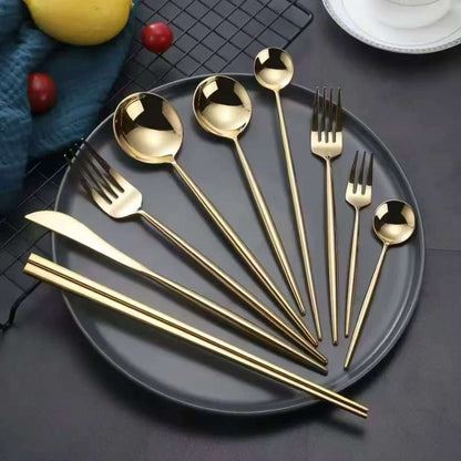 Stainless steel cutlery set with gold matte finish
